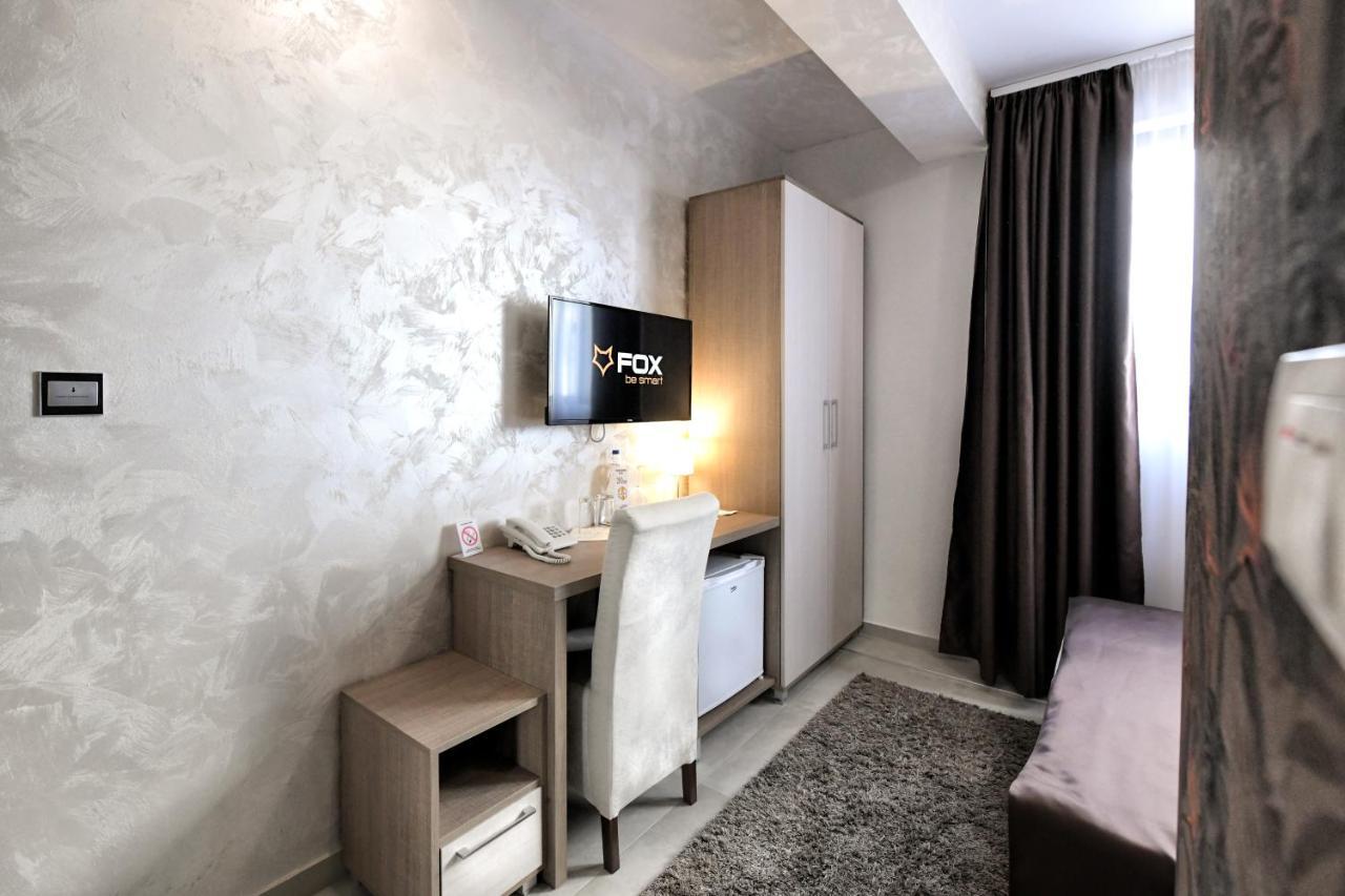 Garnet Hotel & Event Centar Ruma Luaran gambar