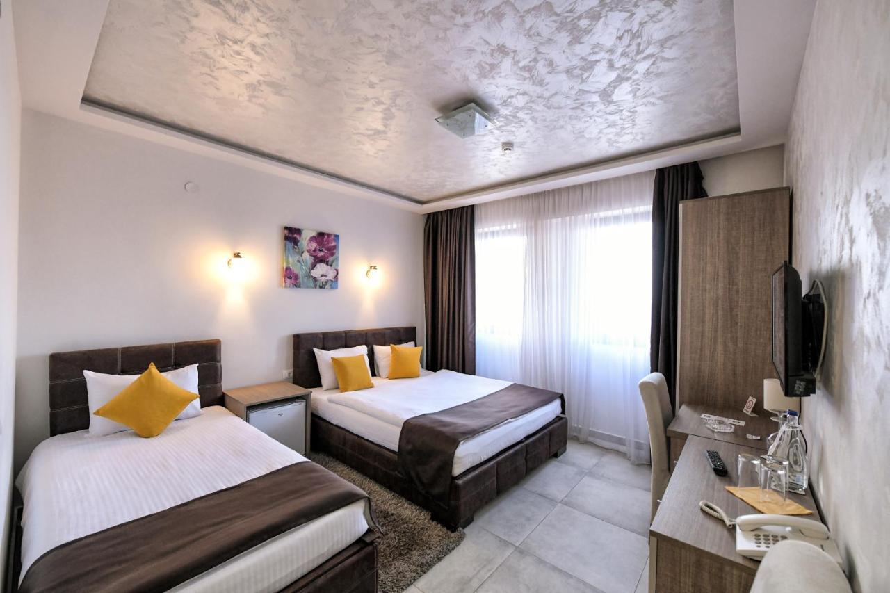Garnet Hotel & Event Centar Ruma Luaran gambar