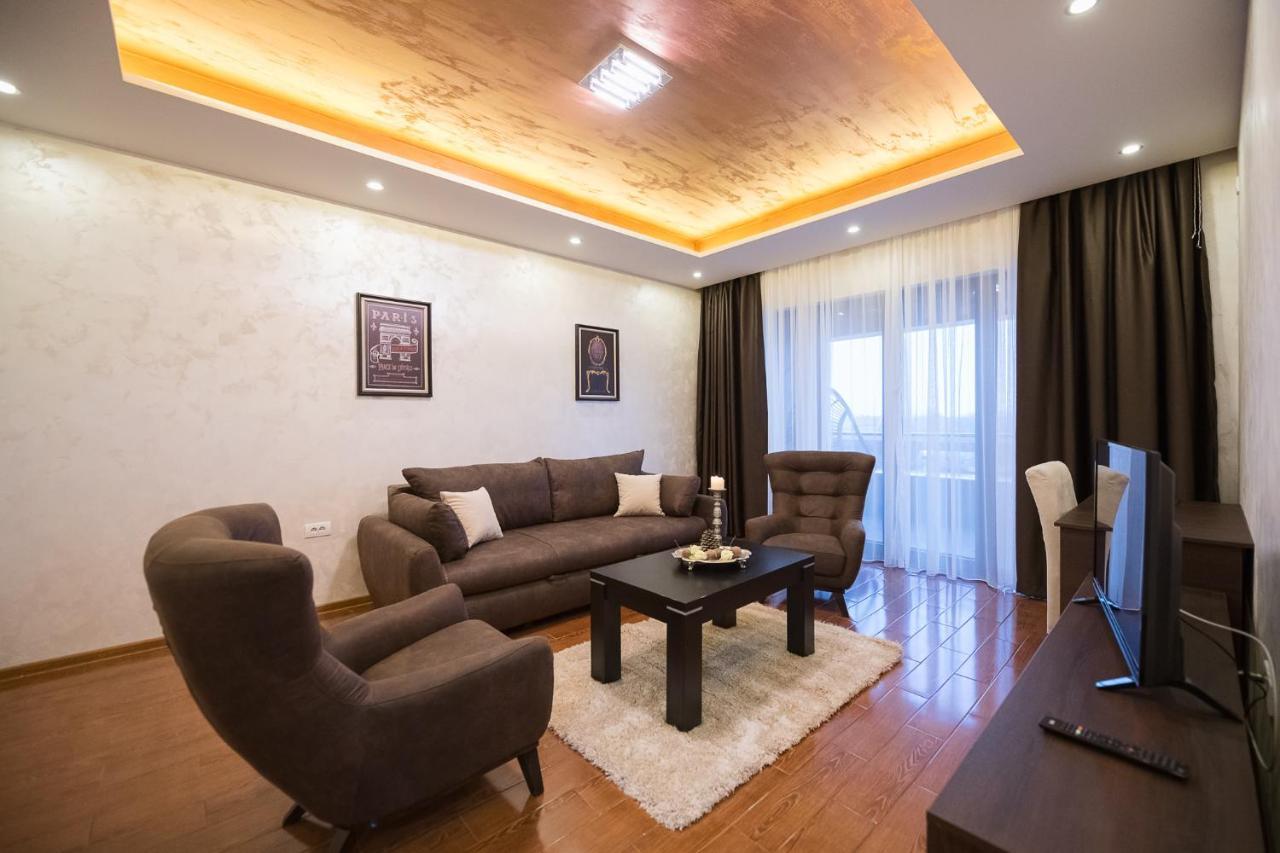 Garnet Hotel & Event Centar Ruma Luaran gambar
