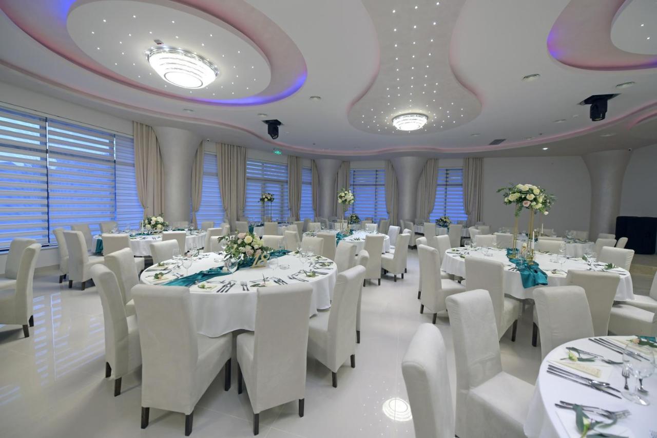 Garnet Hotel & Event Centar Ruma Luaran gambar