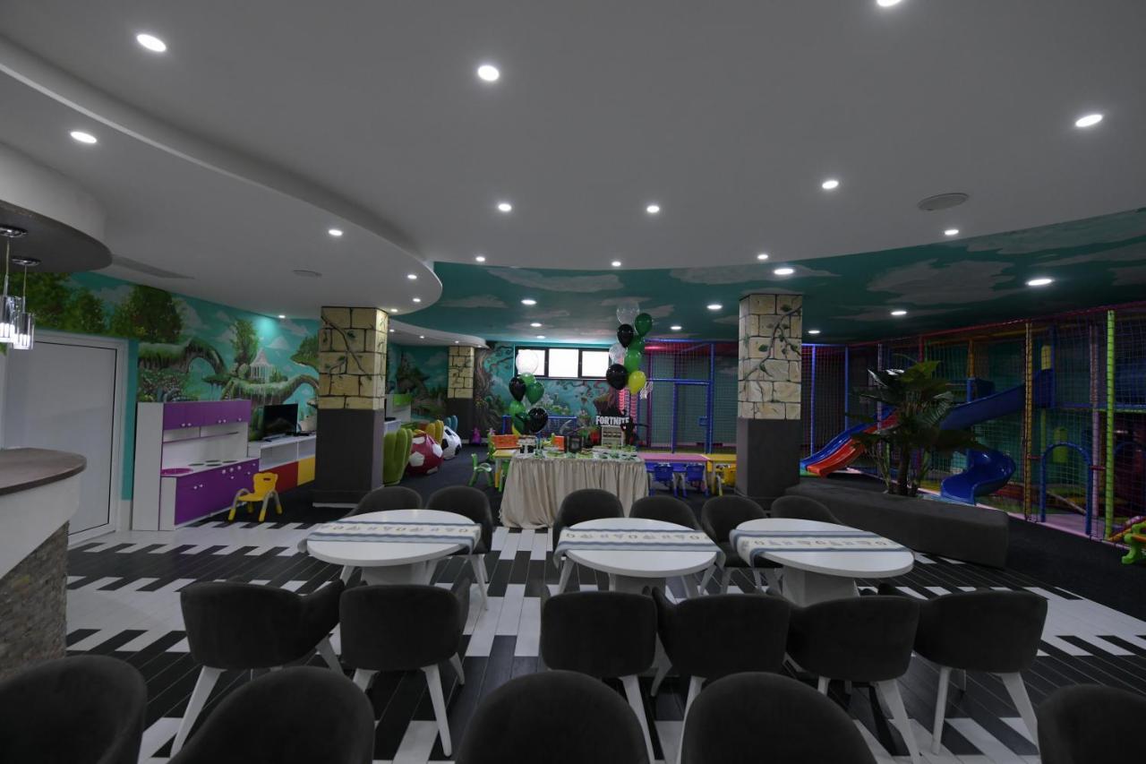 Garnet Hotel & Event Centar Ruma Luaran gambar